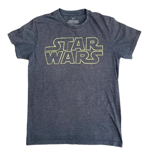 🍁 3/$25 🍁 Gap | Star Wars Authentic Collection T- Shirt | Gray | Small - Picture 1 of 7